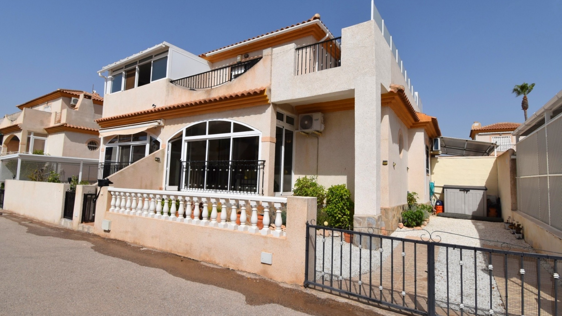 Resale - Villa - Playa Flamenca - iria