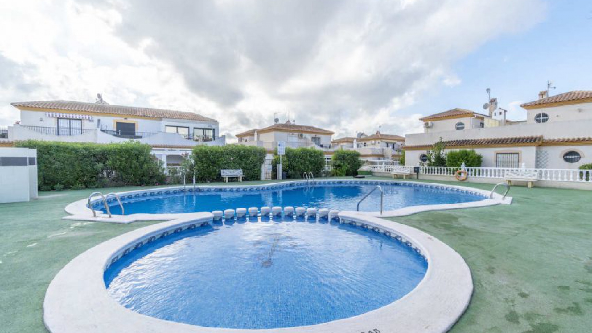 Resale - Villa - Playa Flamenca - iria