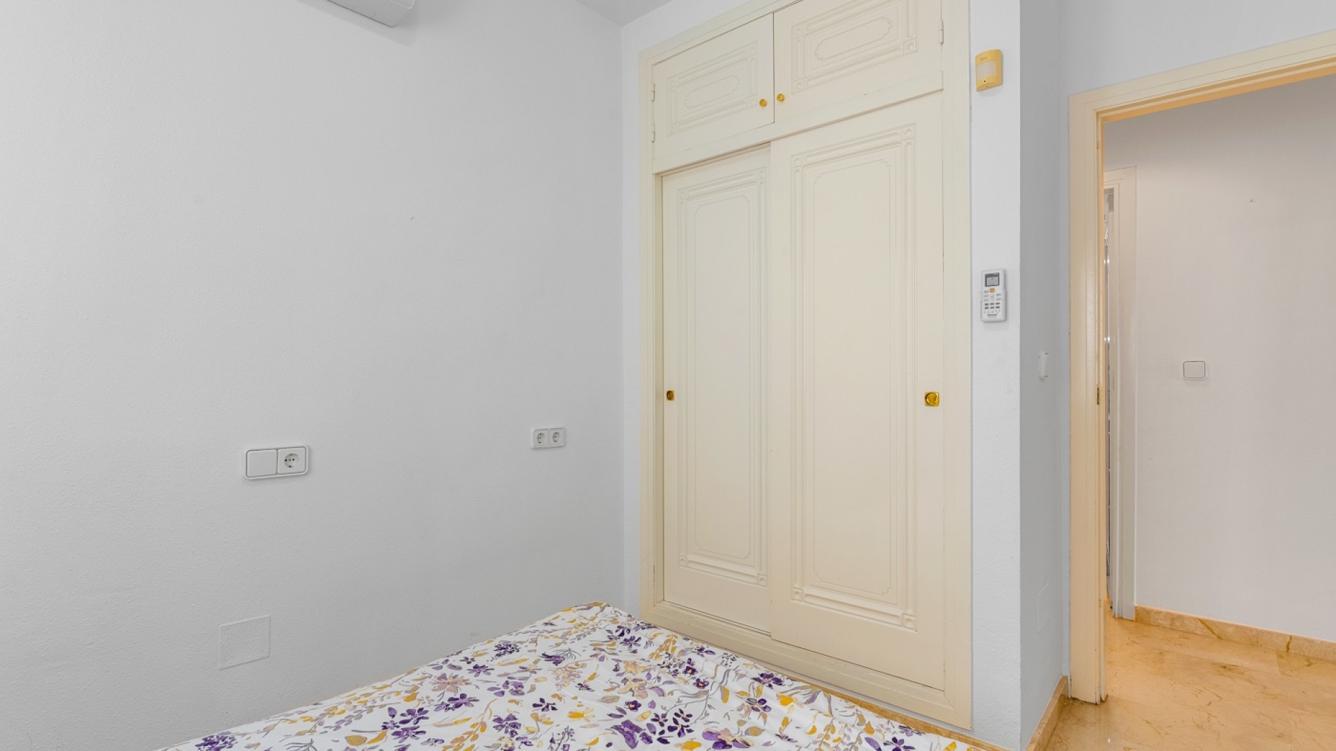 Resale - Villa - Playa Flamenca - jumilla