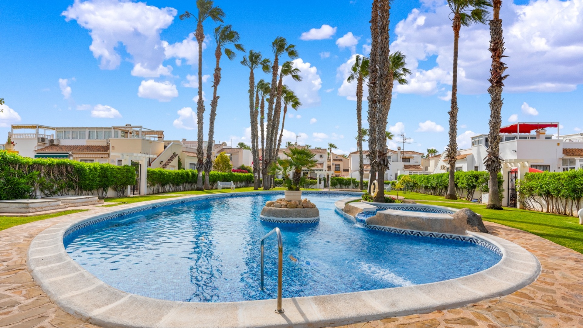 Resale - Villa - Playa Flamenca - jumilla