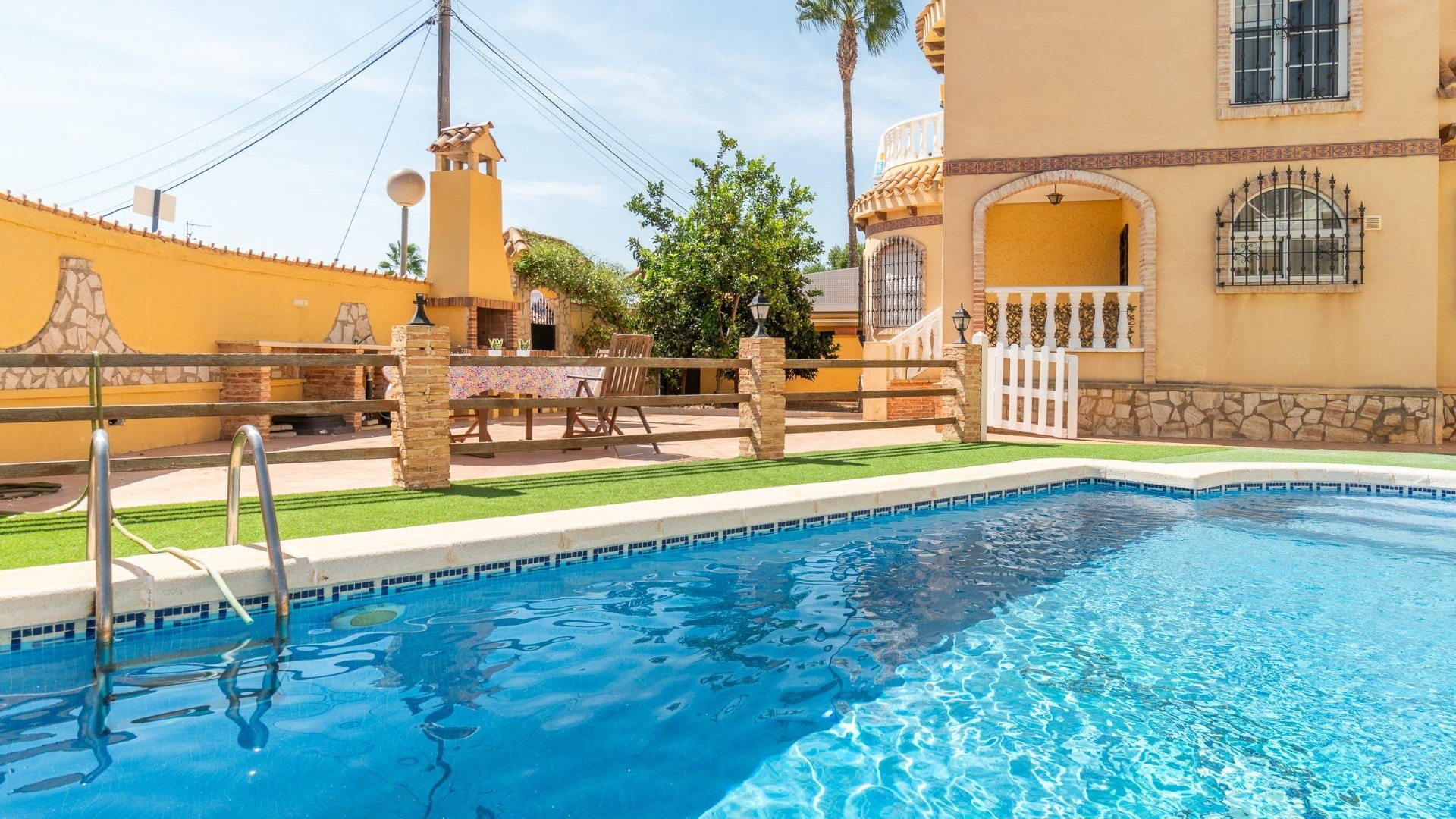 Resale - Villa - Playa Flamenca - las mismosas
