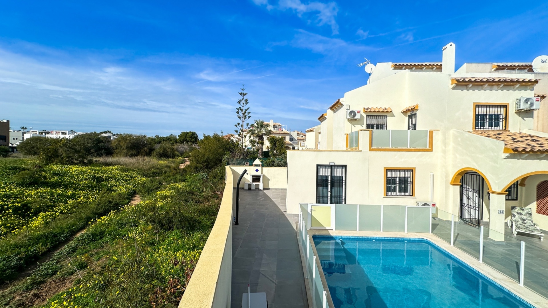 Resale - Villa - Playa Flamenca - perla del mar