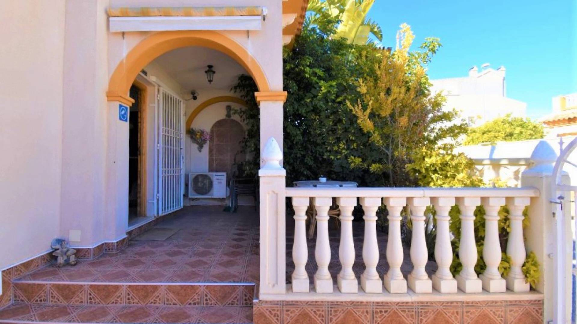 Resale - Villa - Playa Flamenca - perla del mar