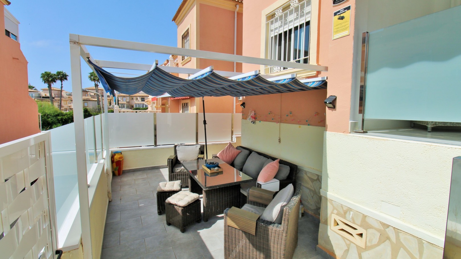 Resale - Villa - Playa Flamenca - pueblo caballero