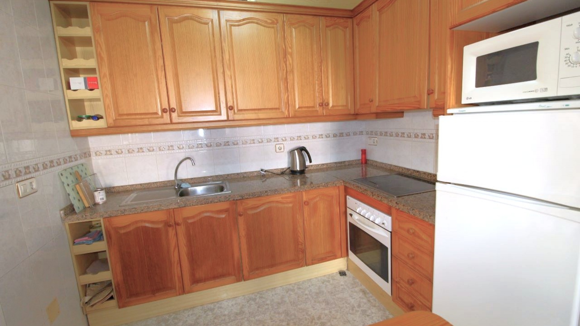 Resale - Villa - Playa Flamenca - pueblo caballero