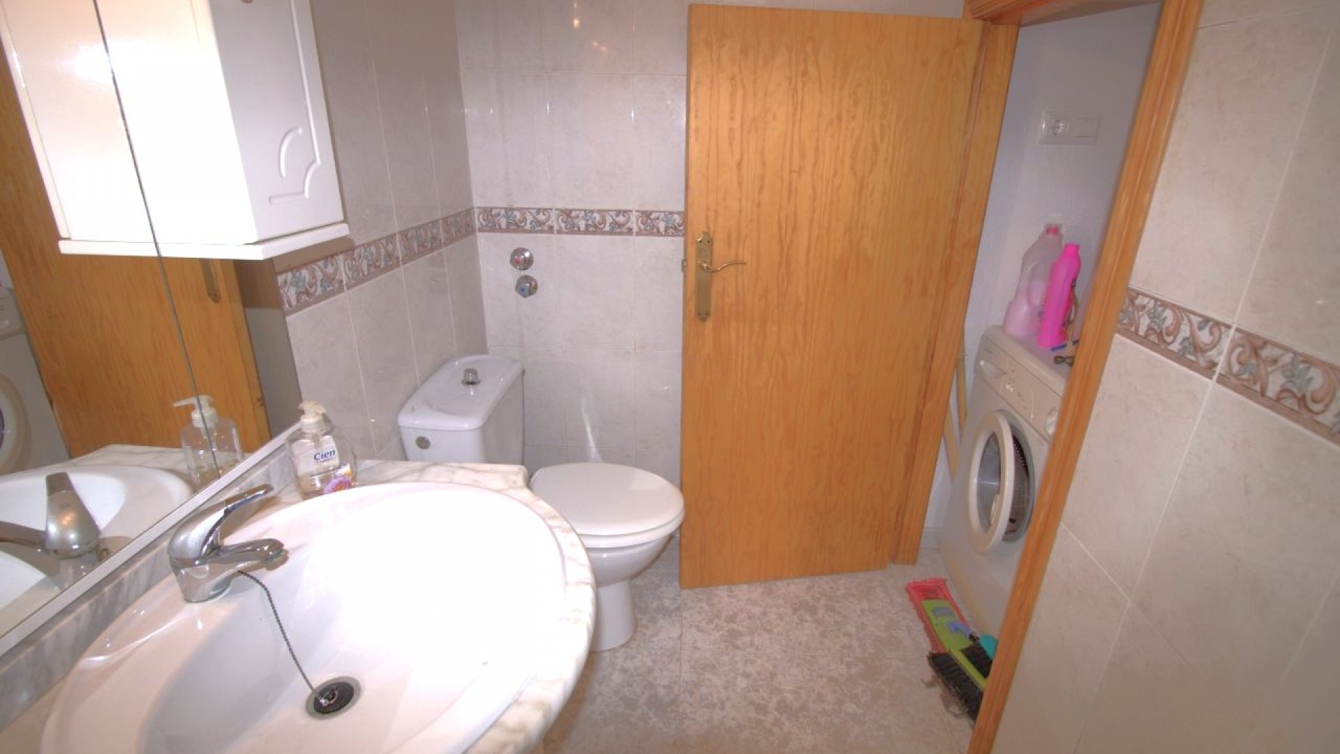 Resale - Villa - Playa Flamenca - pueblo caballero