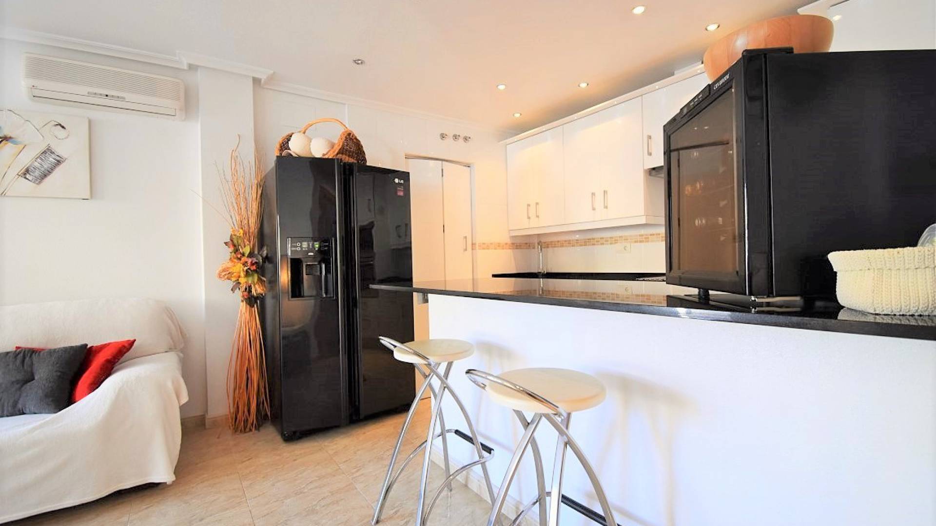 Resale - Villa - Playa Flamenca - Res. Argenta