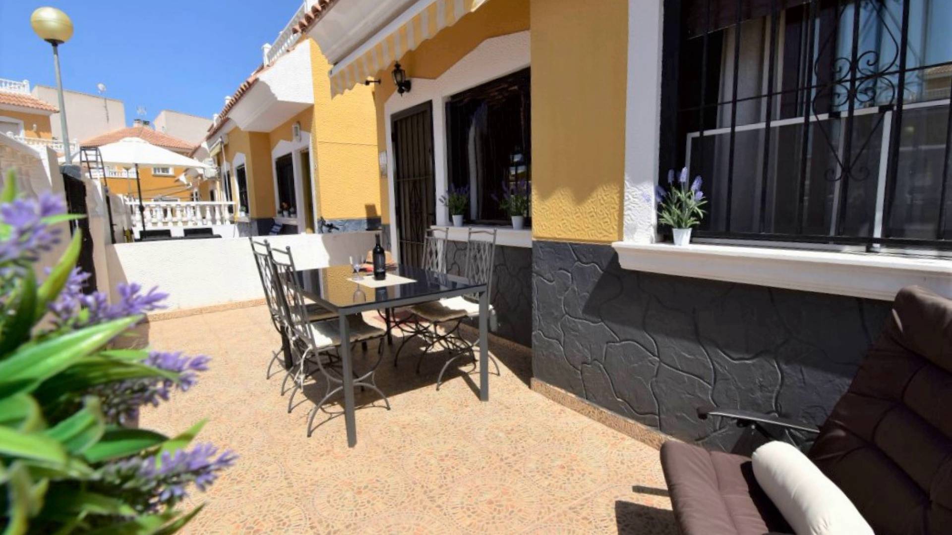 Resale - Villa - Playa Flamenca - Res. Argenta