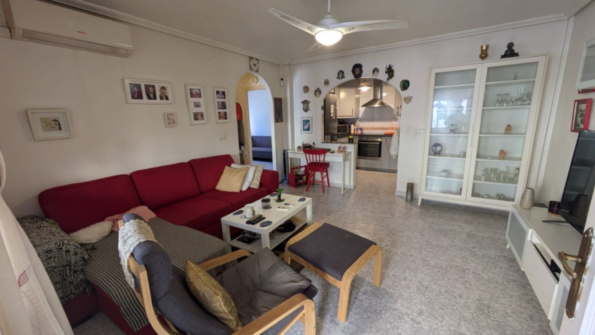Resale - Villa - Playa Flamenca - Res Laguna