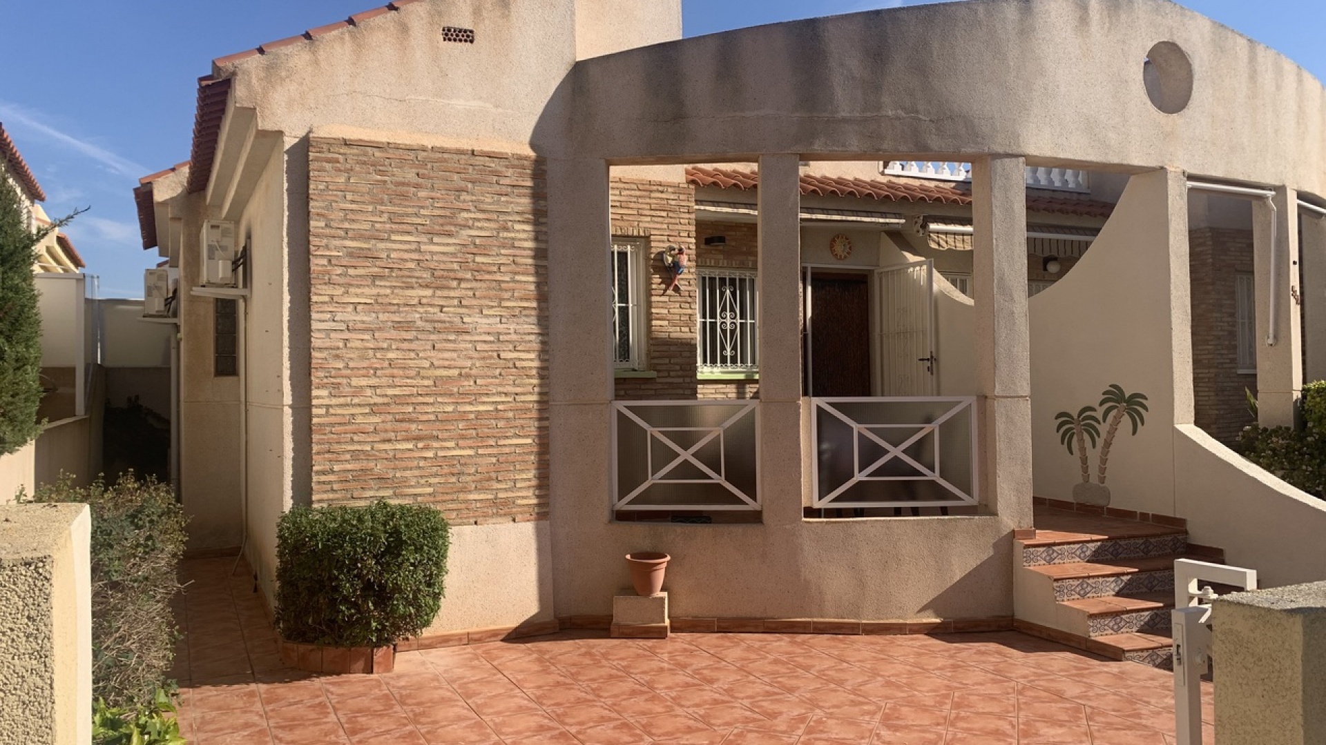 Resale - Villa - Playa Flamenca - Res. Olympia