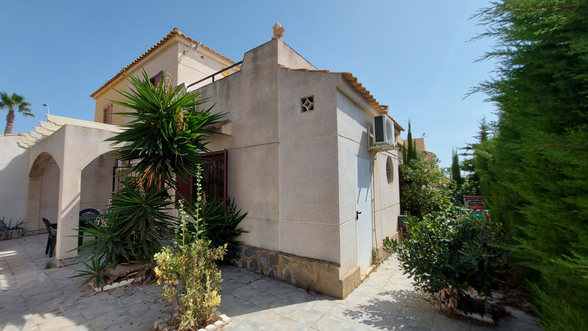 Resale - Villa - Playa Flamenca - serena