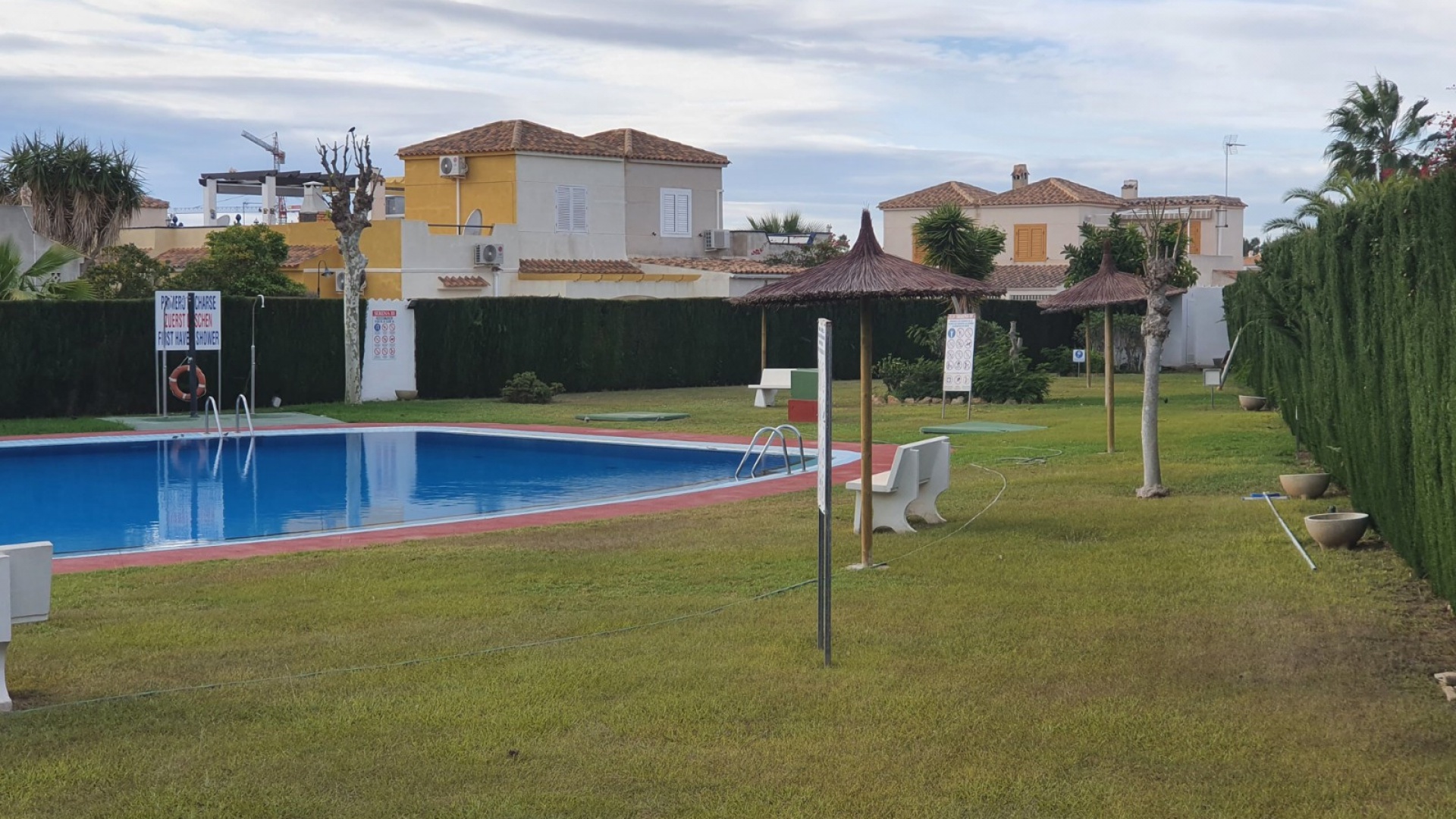 Resale - Villa - Playa Flamenca - serena