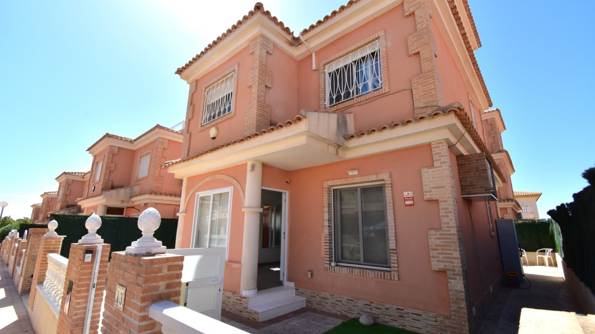 Resale - Villa - Playa Flamenca - Teruel Numancia