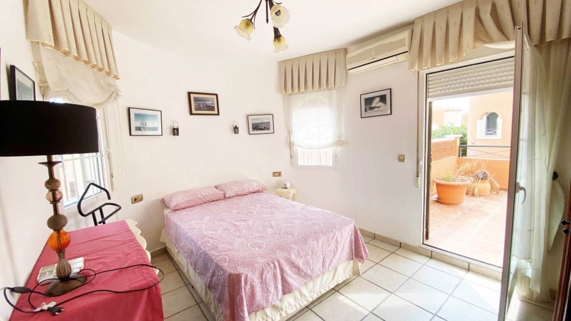 Resale - Villa - Playa Flamenca - villas san luis