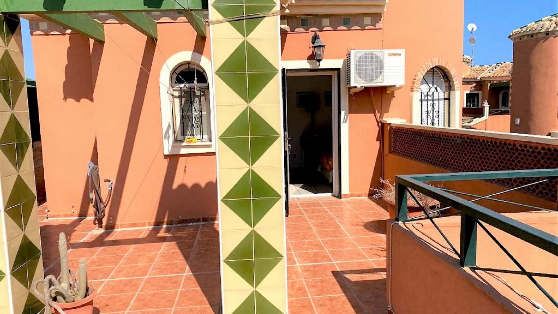 Resale - Villa - Playa Flamenca - villas san luis