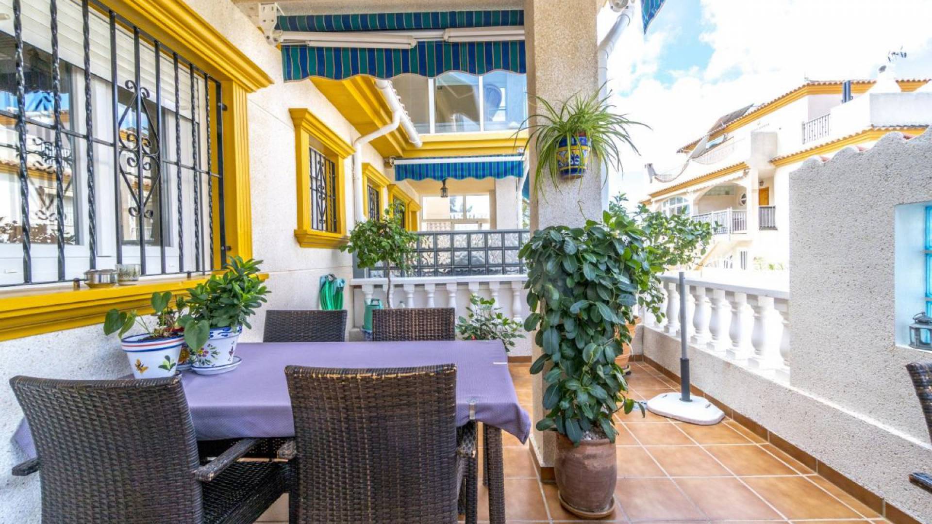 Resale - Villa - Playa Flamenca - vistamar