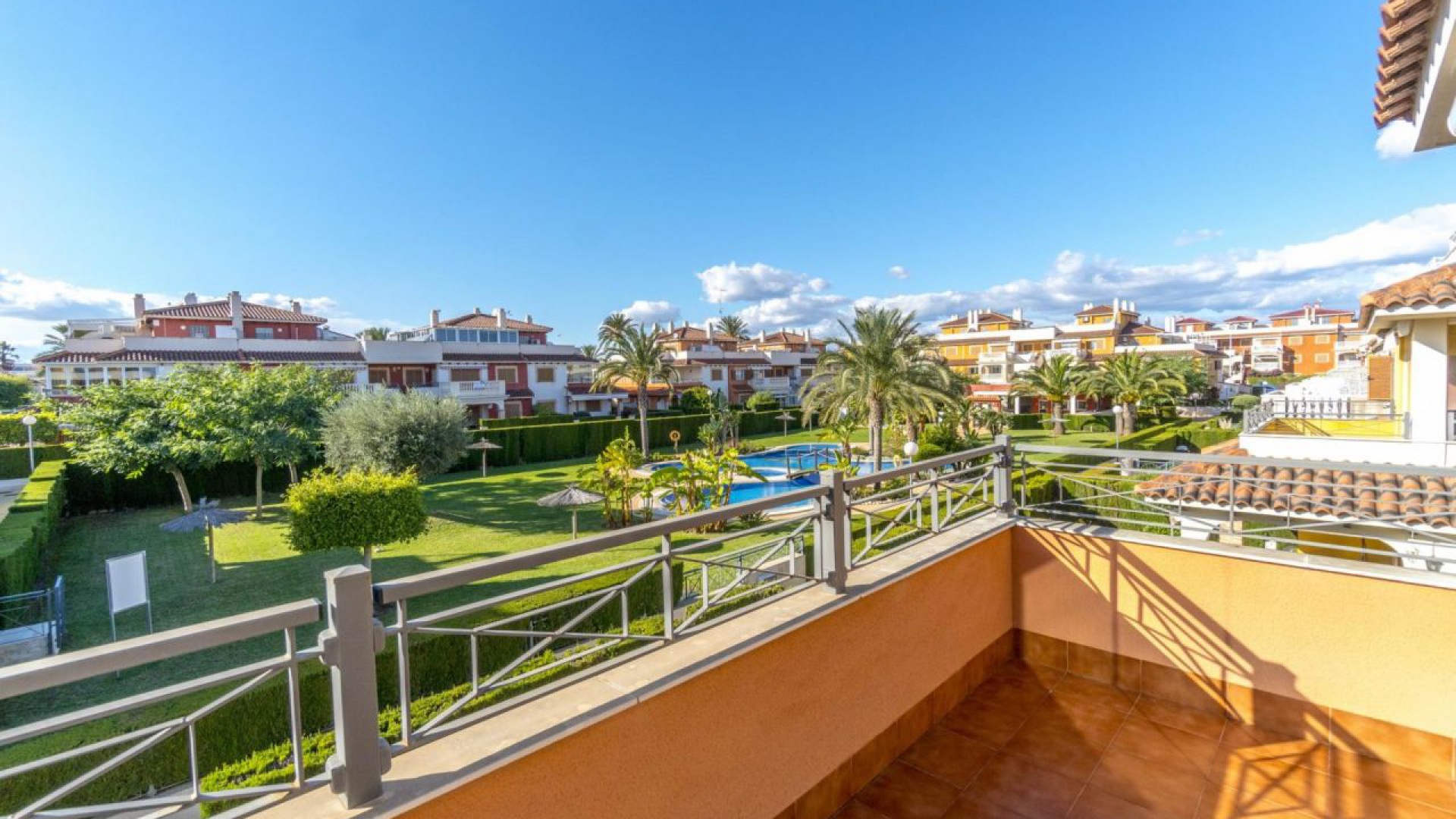 Resale - Villa - Playa Flamenca - zeniamar