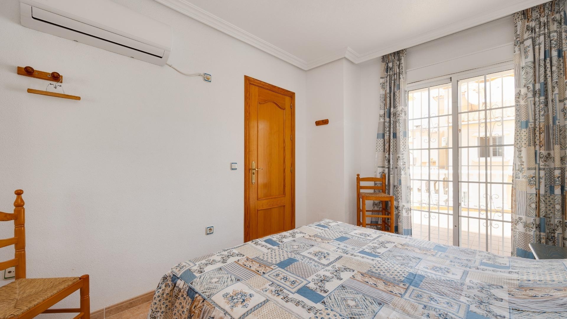 Resale - Villa - Playa Flamenca - zodiaco