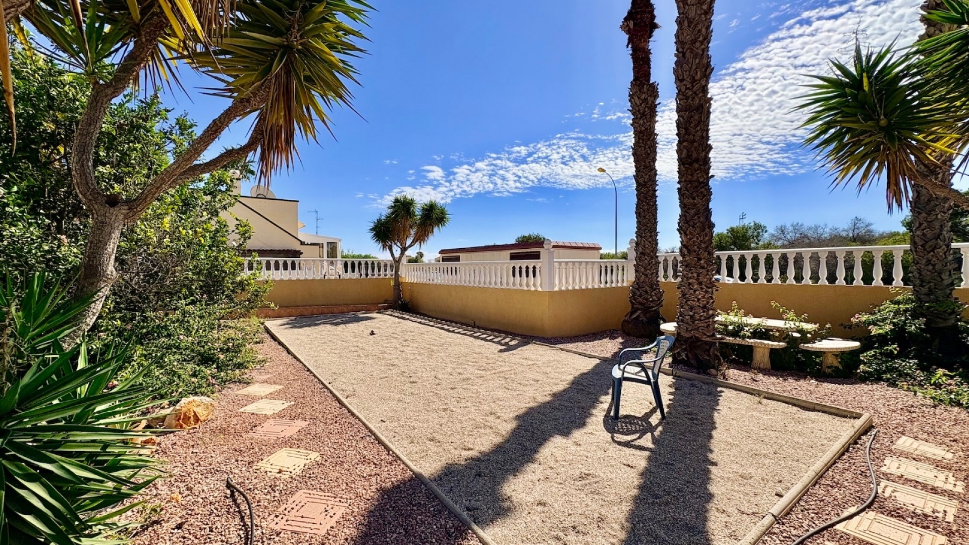 Resale - Villa - Playa Flamenca - zodiaco