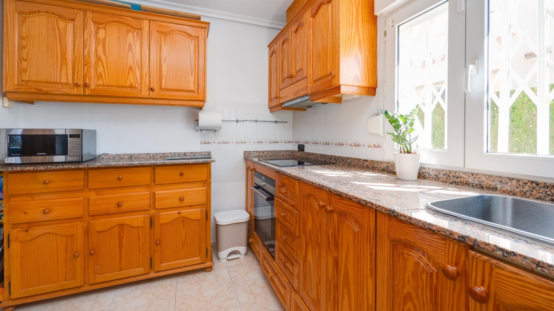 Resale - Villa - Playa Flamenca