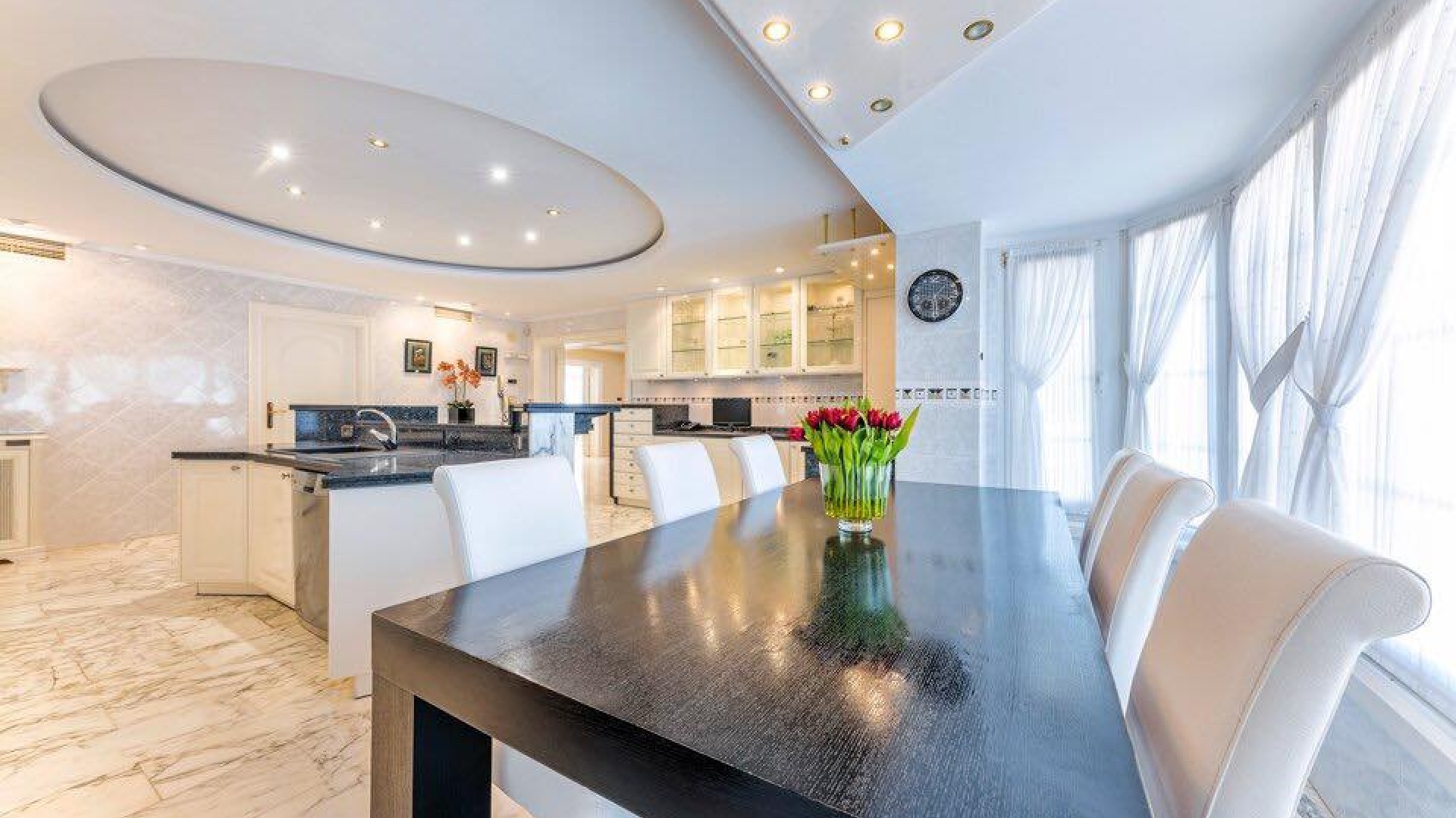 Resale - Villa - Playa San Juan