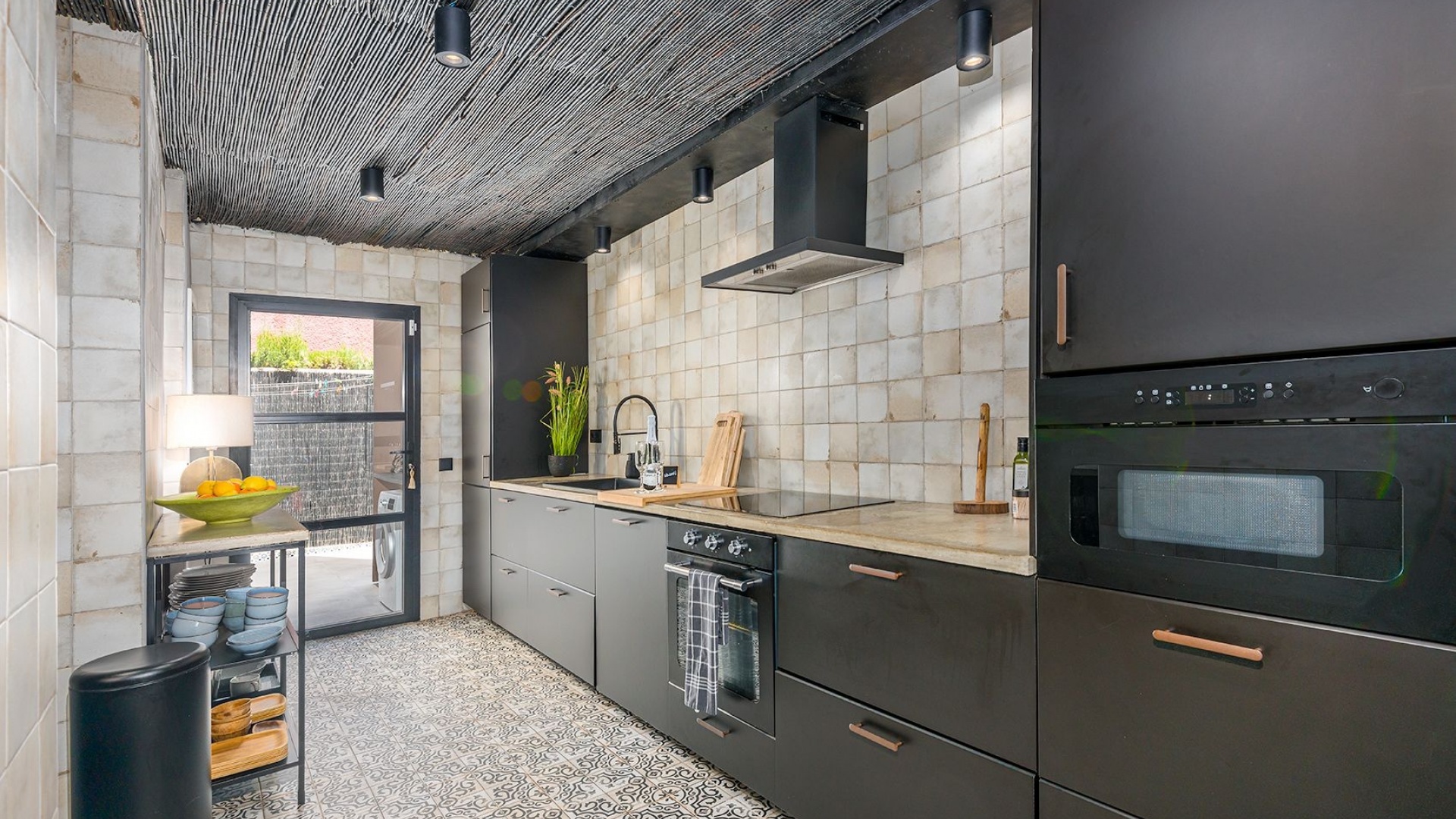 Resale - Villa - Punta Prima - beachside punta prima