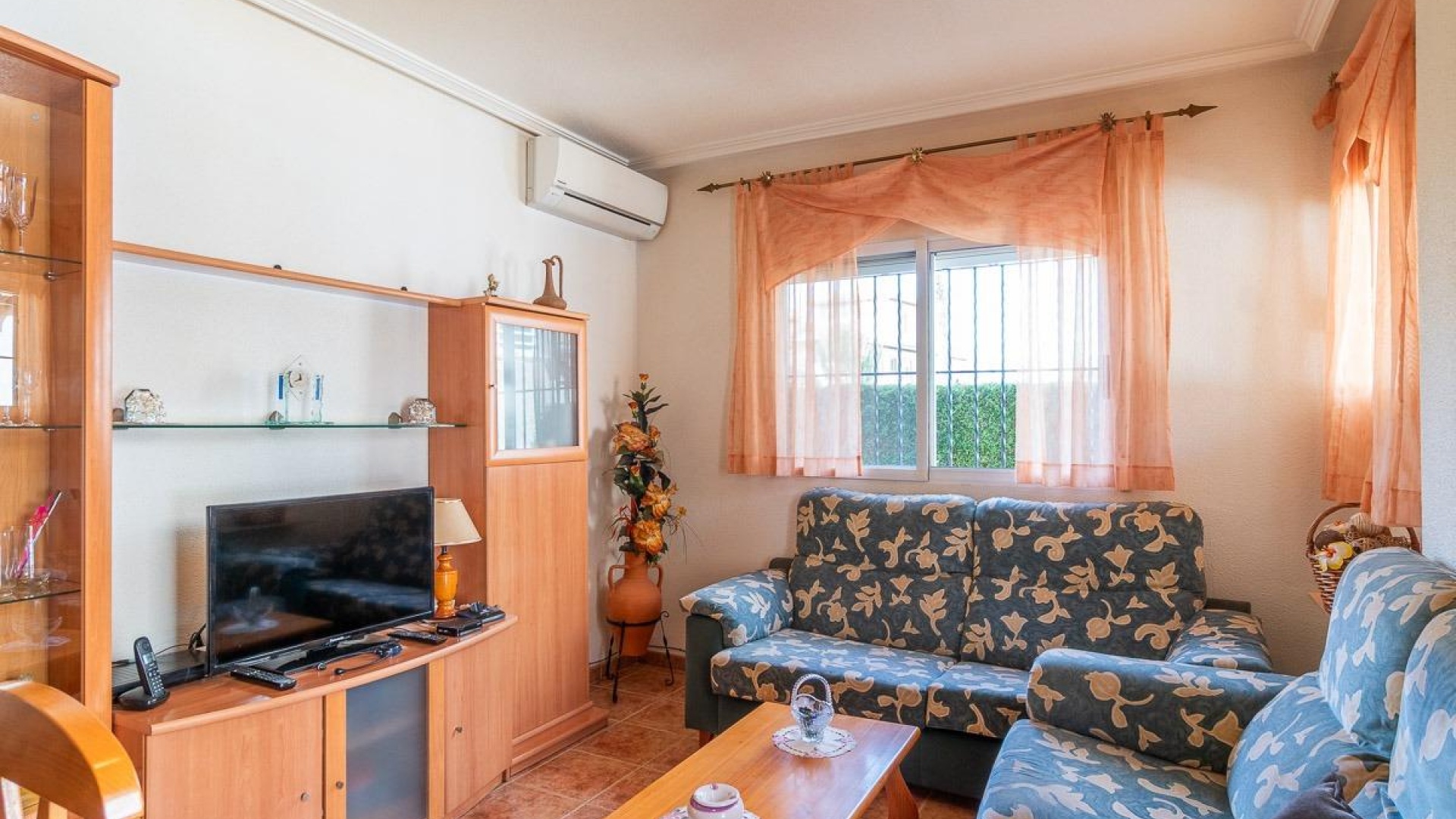 Resale - Villa - Punta Prima - la campana