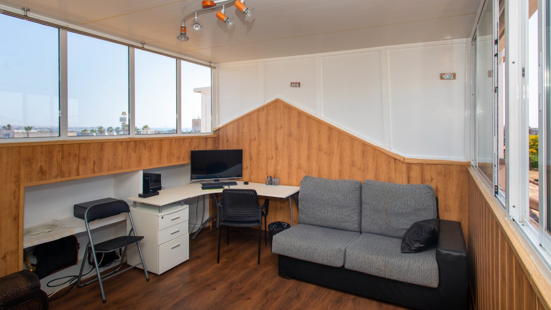 Resale - Villa - Punta Prima - la campana