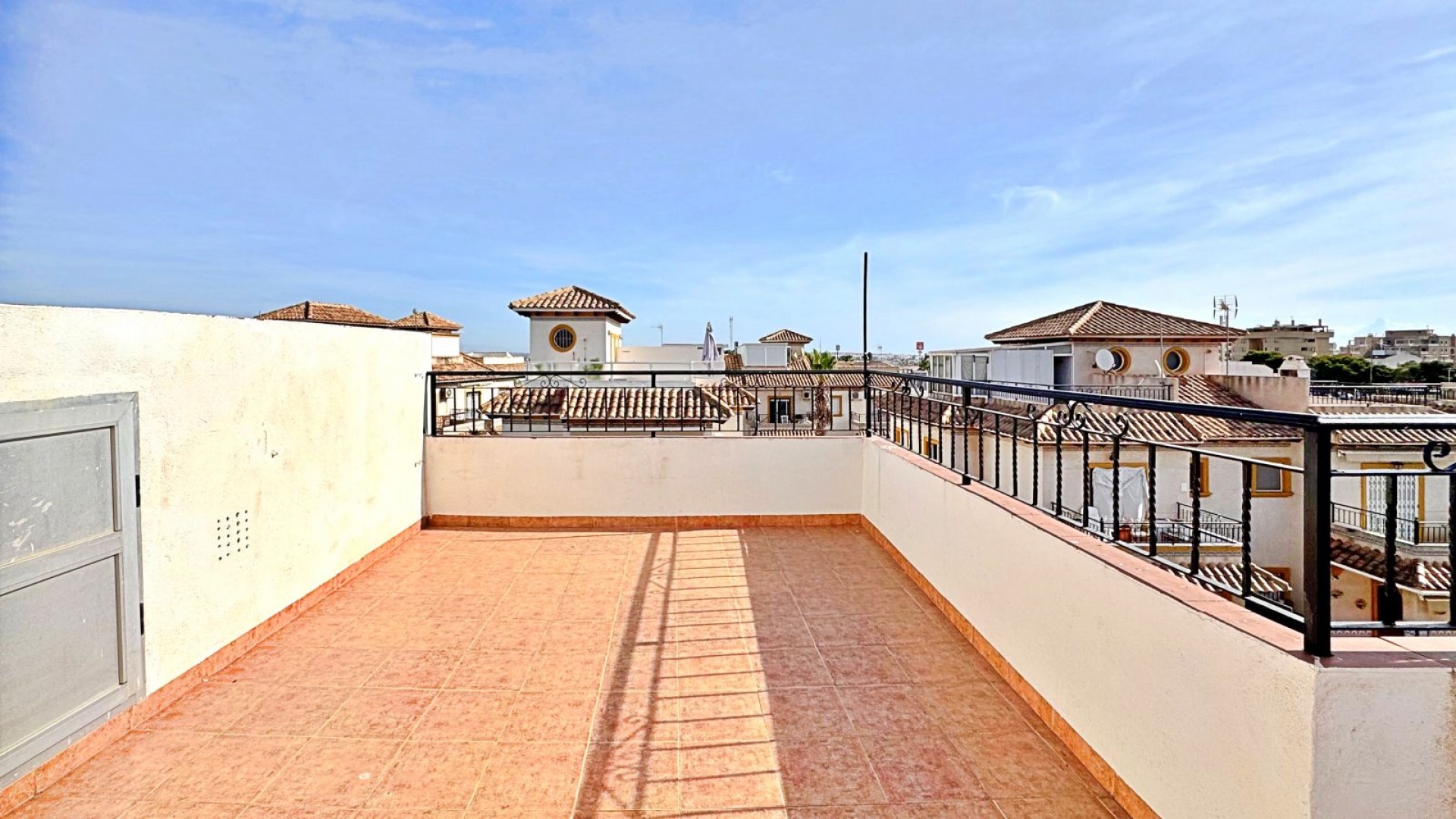 Resale - Villa - Punta Prima - la campana