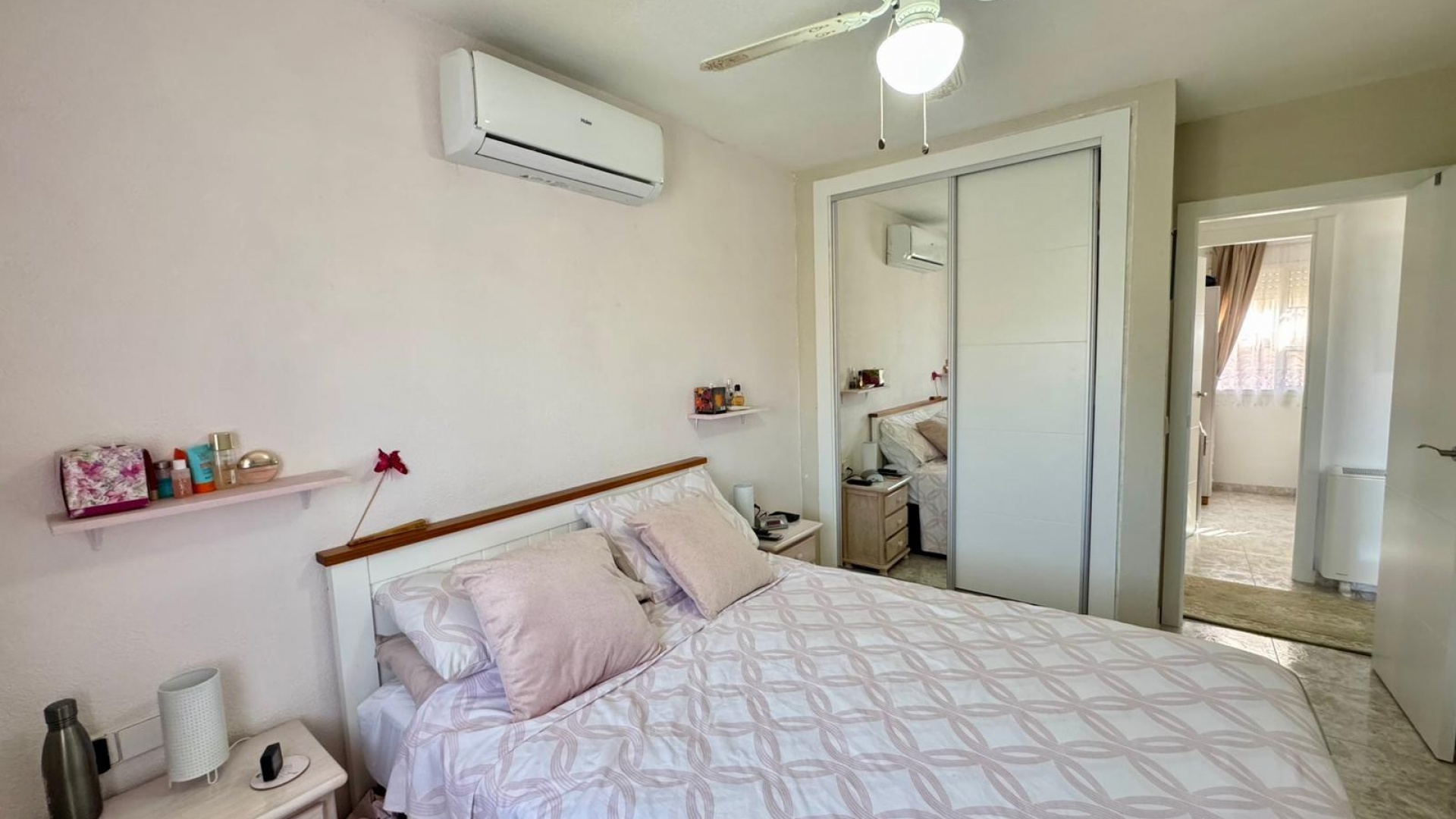 Resale - Villa - Punta Prima - Las Barcas