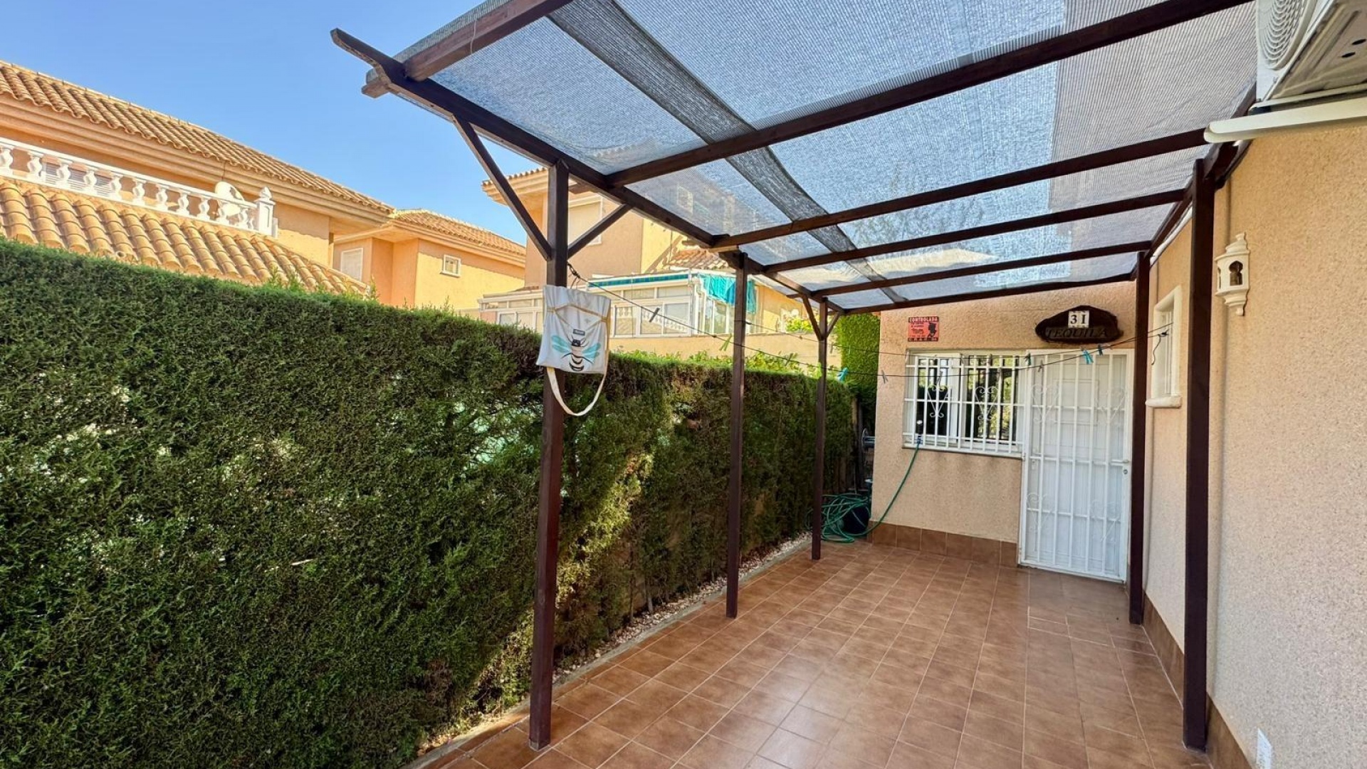 Resale - Villa - Punta Prima - Las Barcas