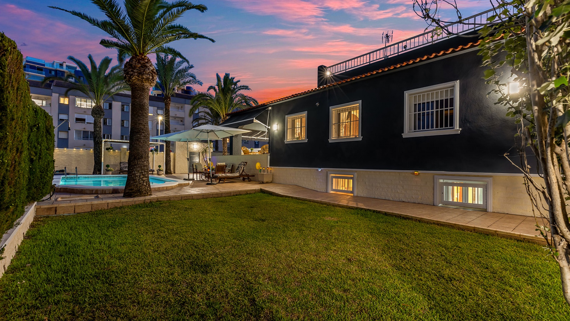 Resale - Villa - Punta Prima - rocio del mar