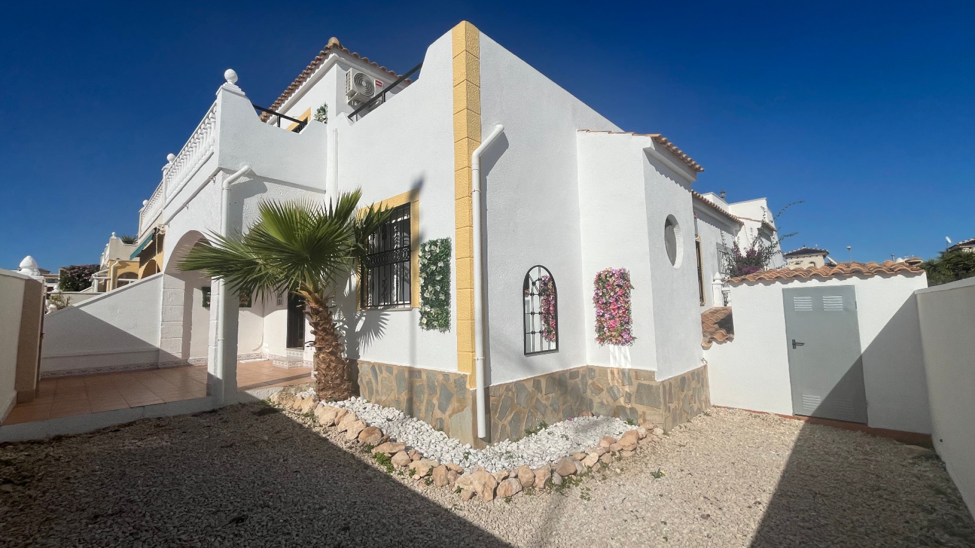Resale - Villa - Punta Prima - serena