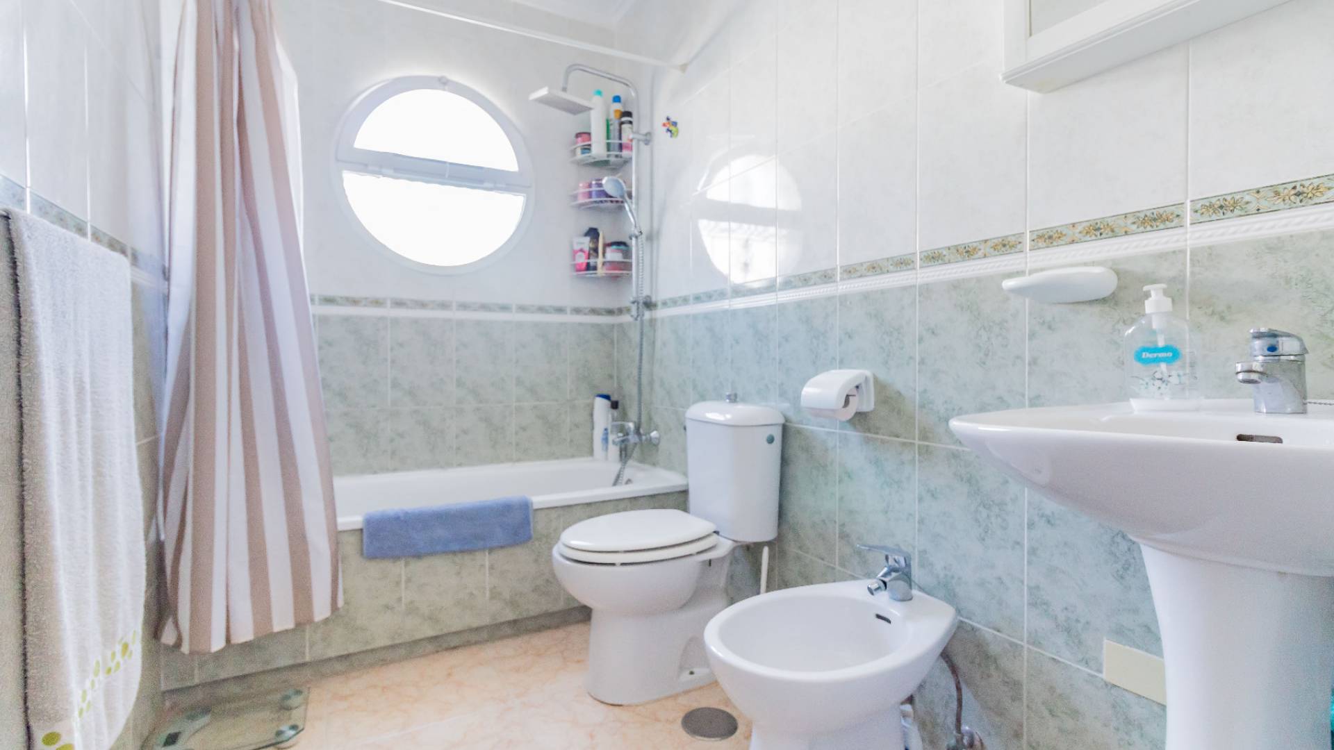 Resale - Villa - Punta Prima - serena