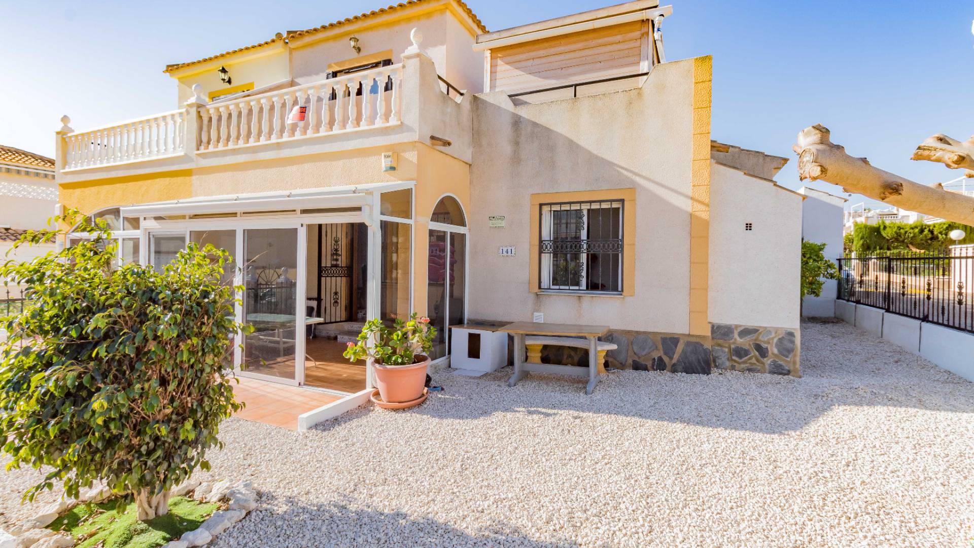 Resale - Villa - Punta Prima - serena