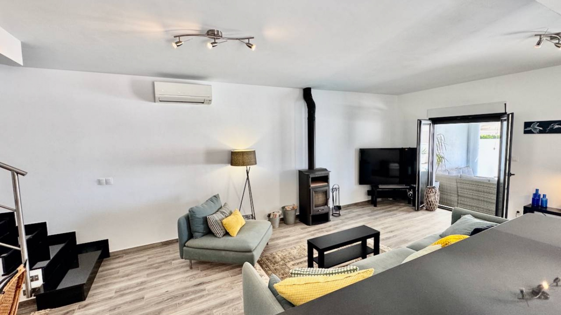 Resale - Villa - Punta Prima