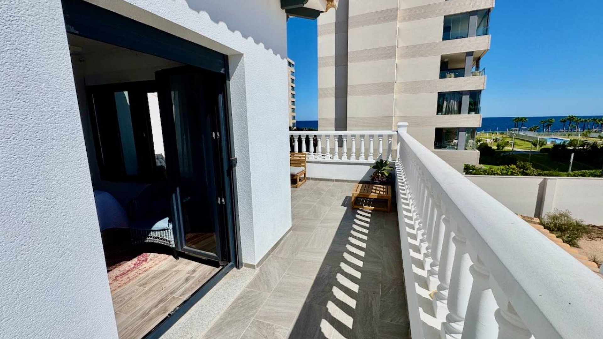 Resale - Villa - Punta Prima