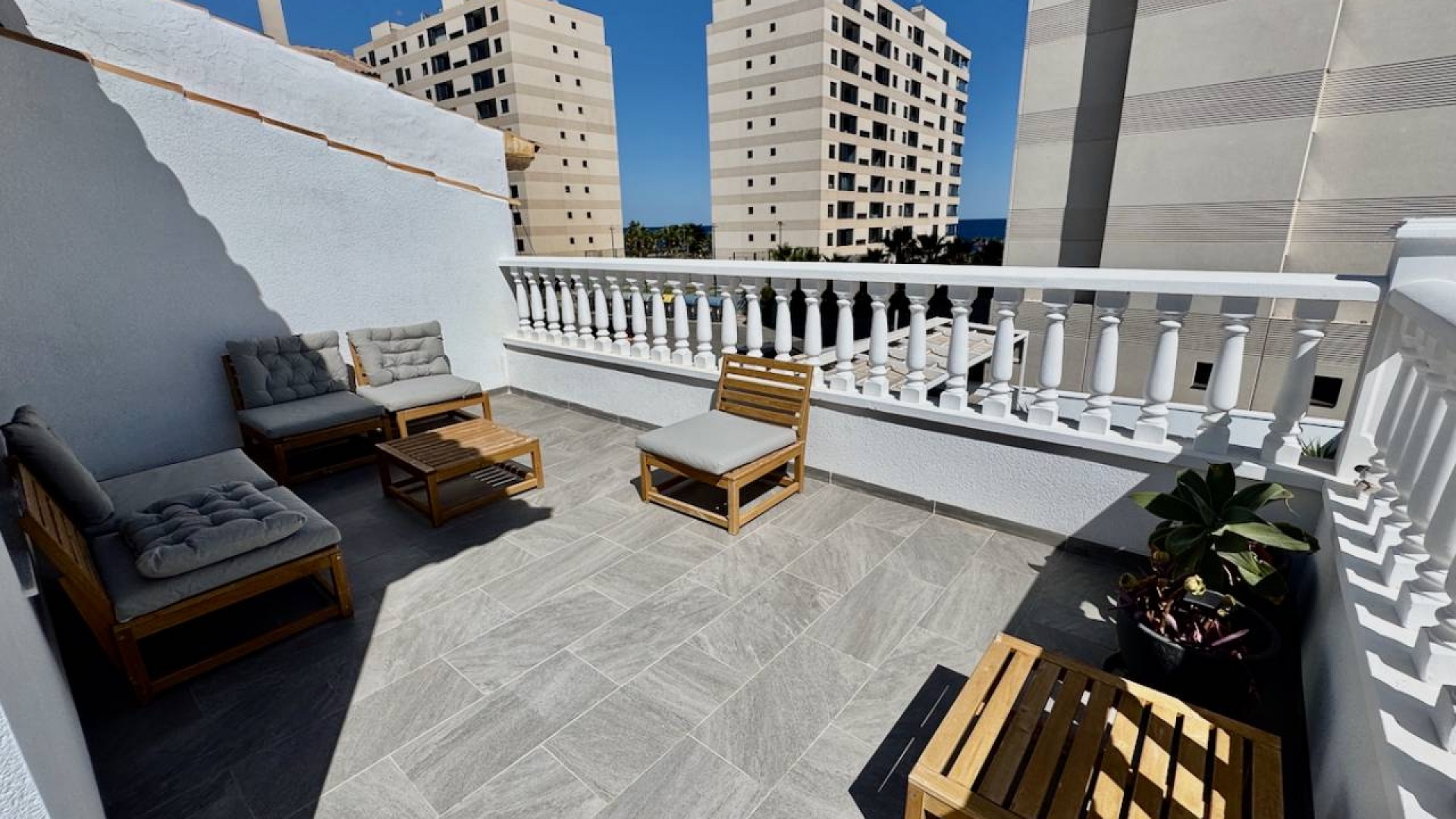 Resale - Villa - Punta Prima