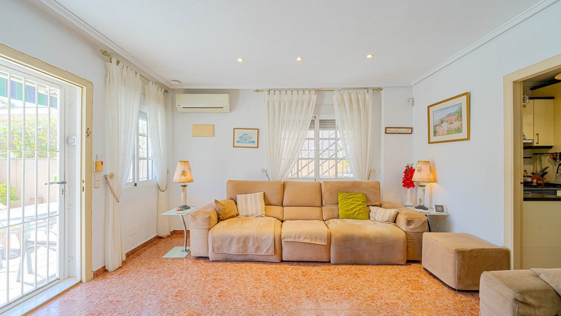 Resale - Villa - Punta Prima