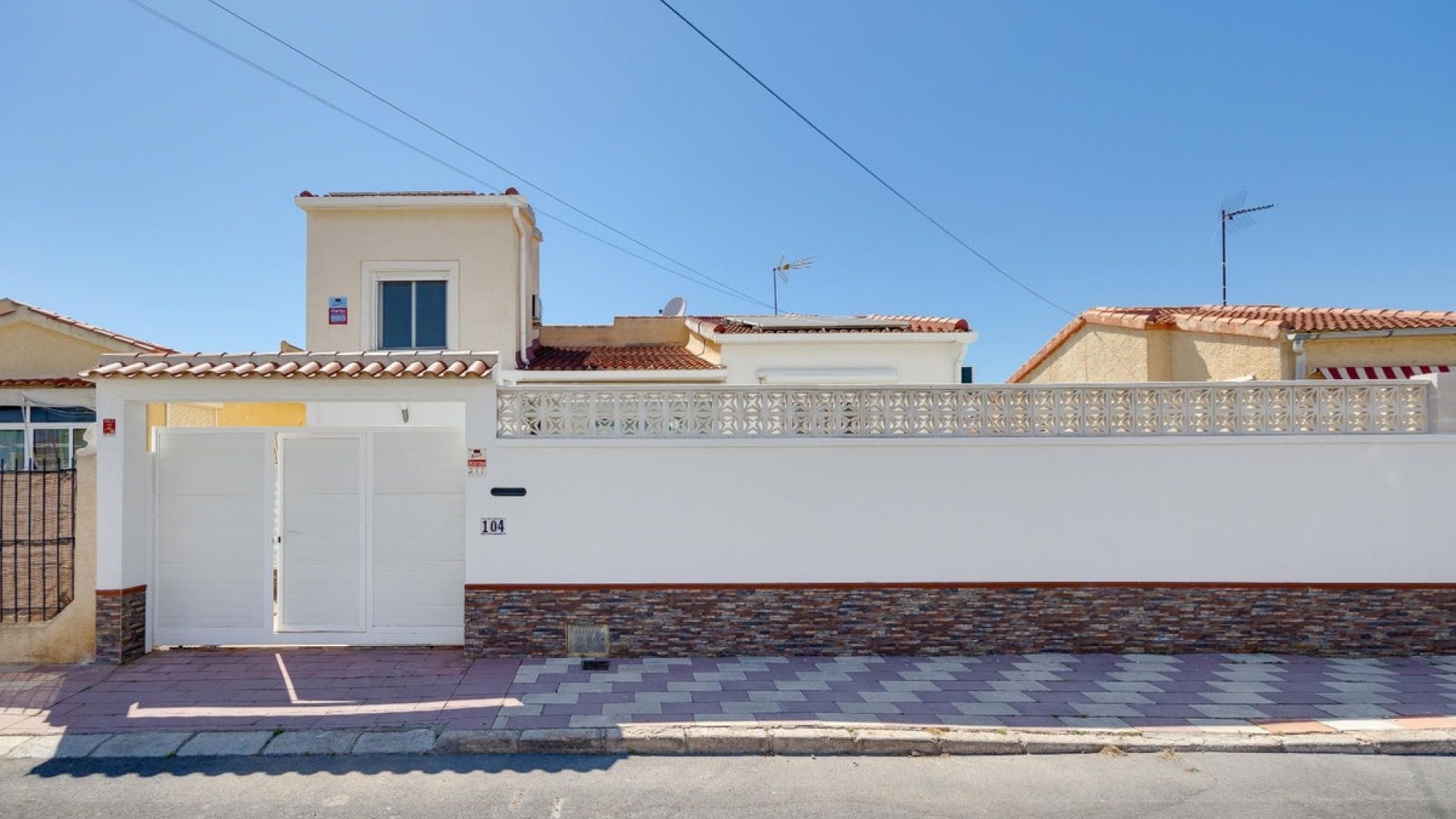 Resale - Villa - San Fulgencio - La Marina