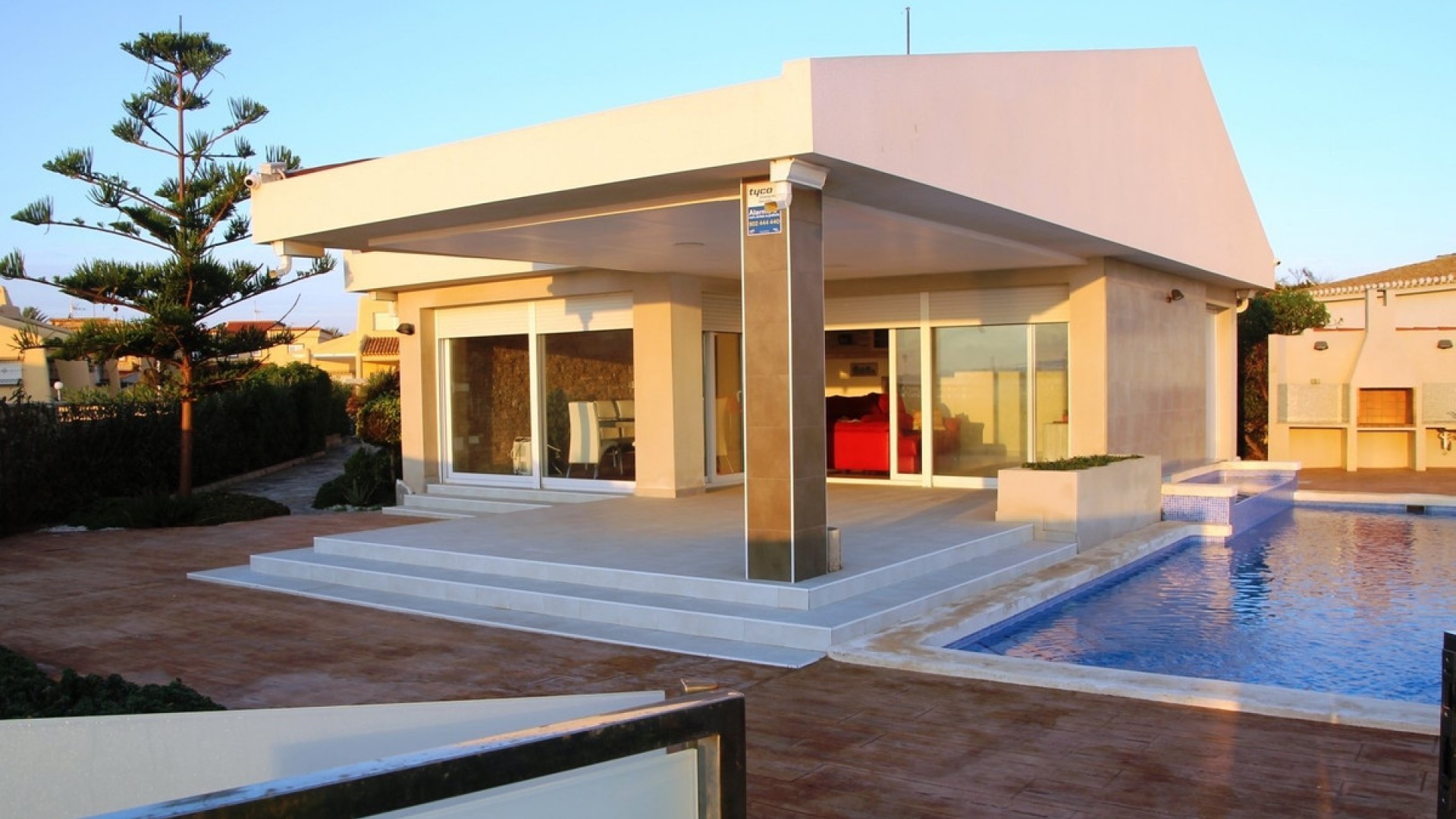Resale - Villa - San Javier - La Manga Del Mar Menor