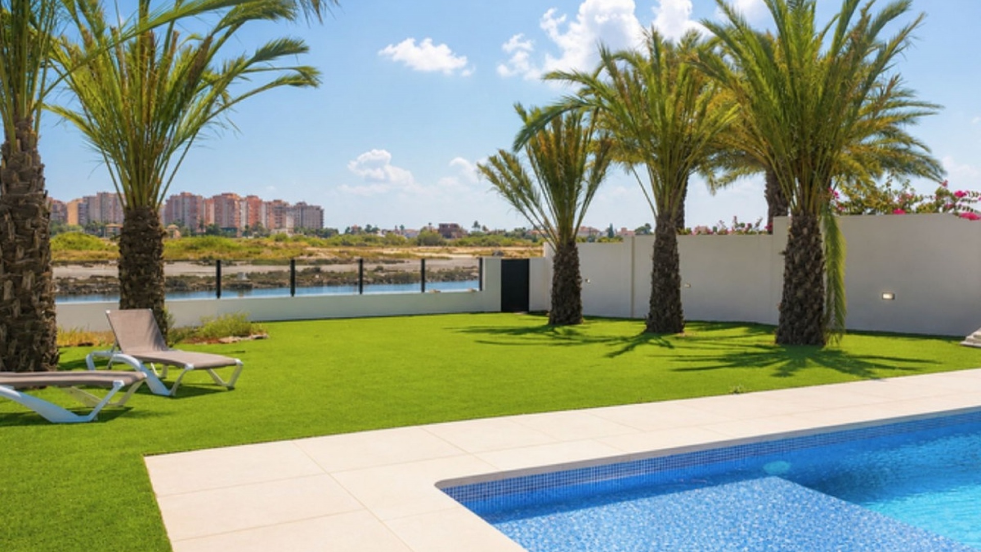 Resale - Villa - San Javier - La Manga Del Mar Menor