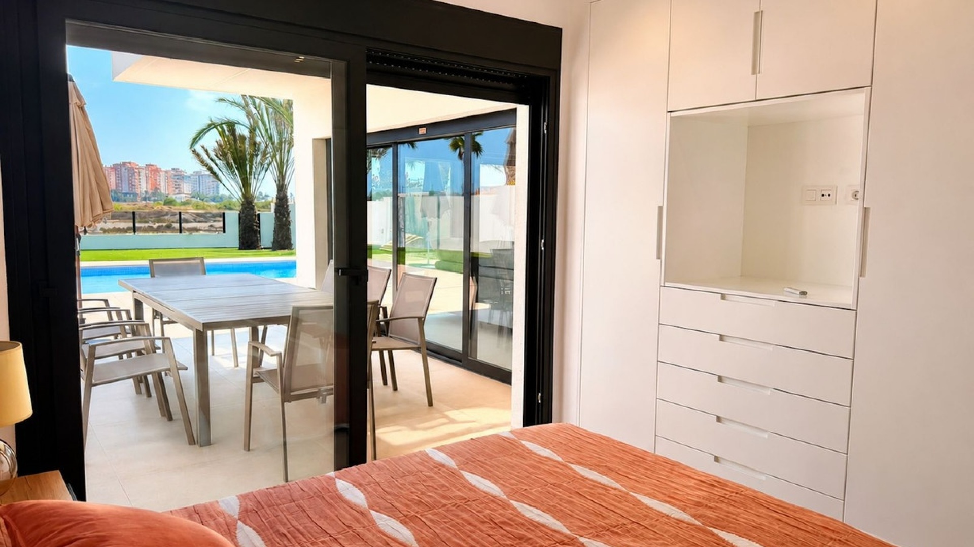 Resale - Villa - San Javier - La Manga Del Mar Menor