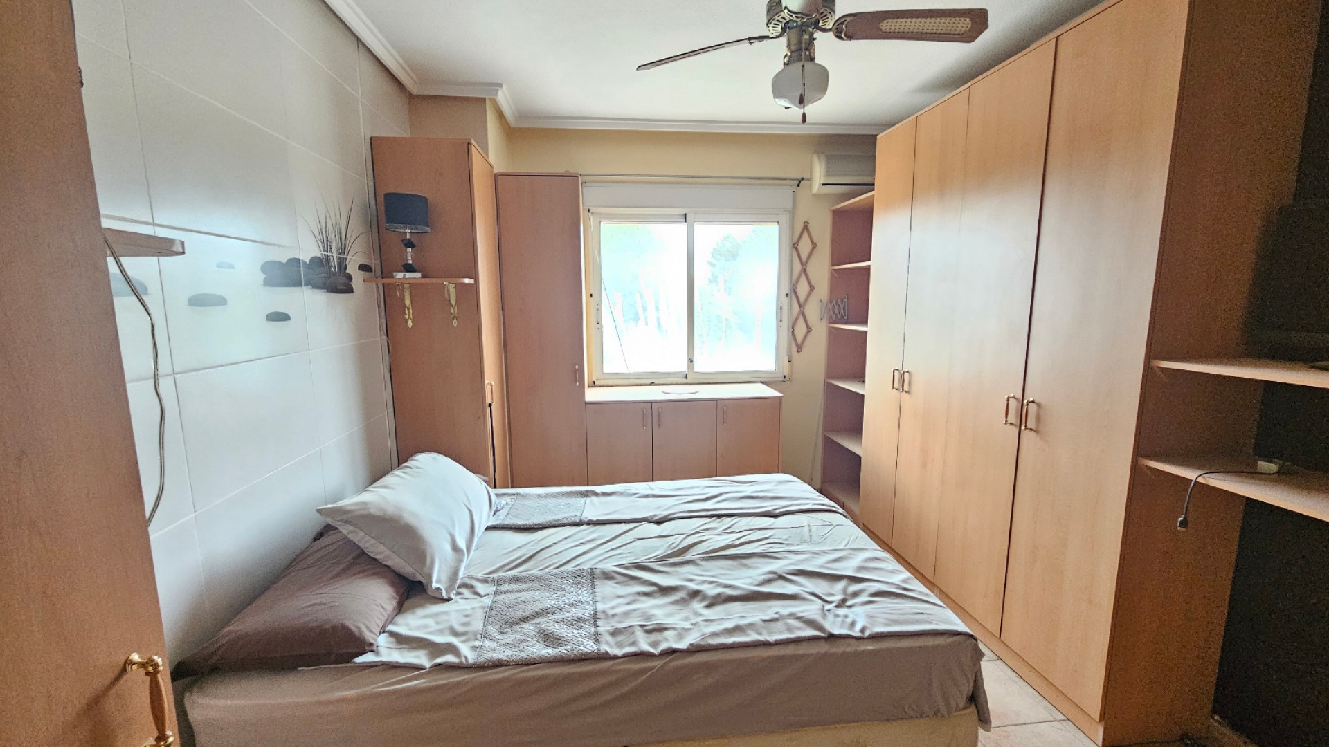 Resale - Villa - San Miguel de Salinas - Lake View Mansions