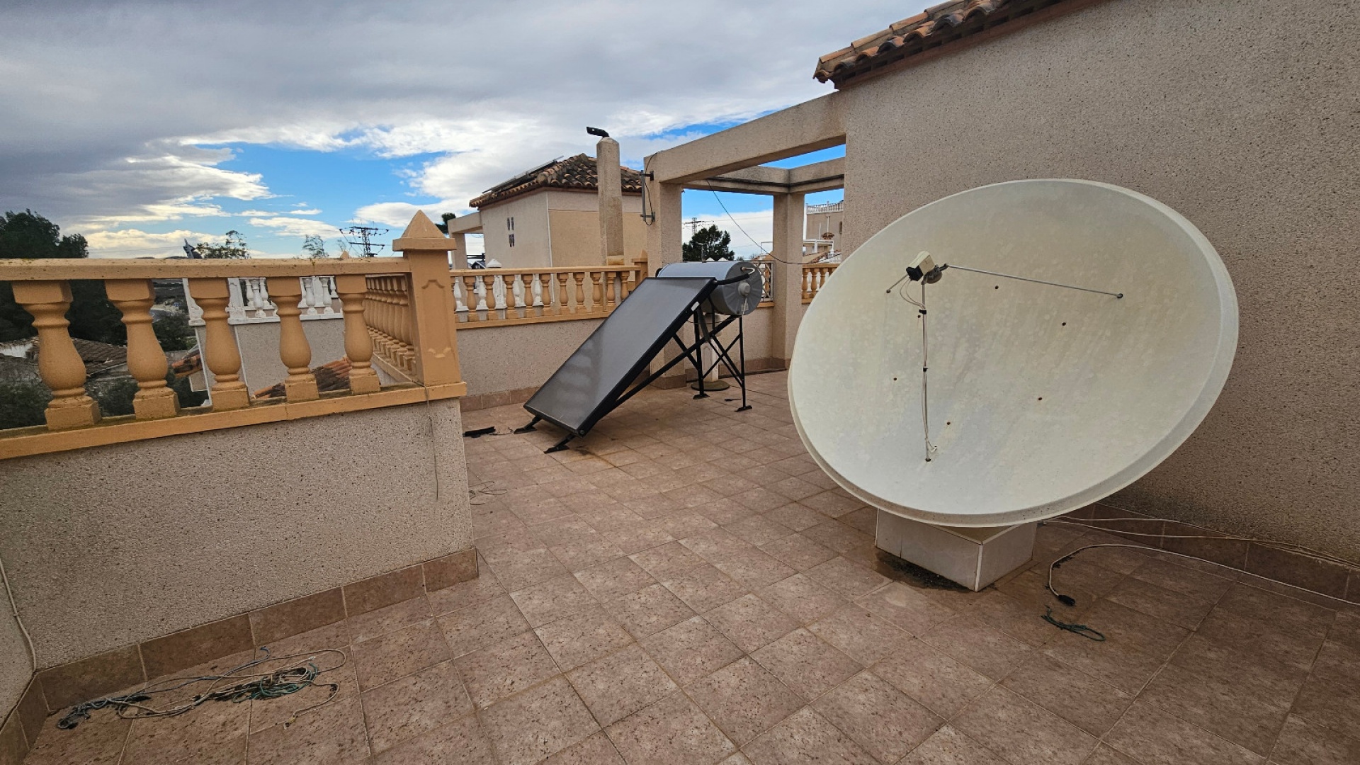 Resale - Villa - San Miguel de Salinas - Lake View Mansions