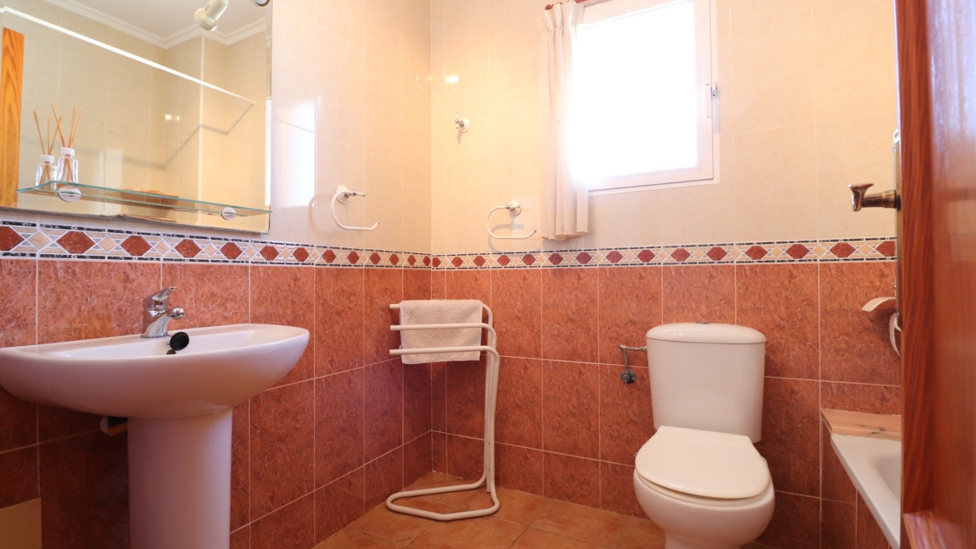 Resale - Villa - San Miguel de Salinas - Lake View Mansions
