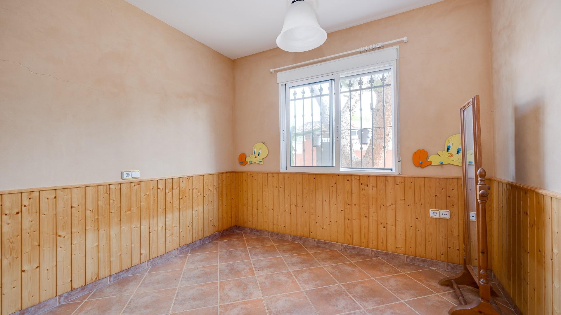 Resale - Villa - San Miguel de Salinas - las comunicaciones