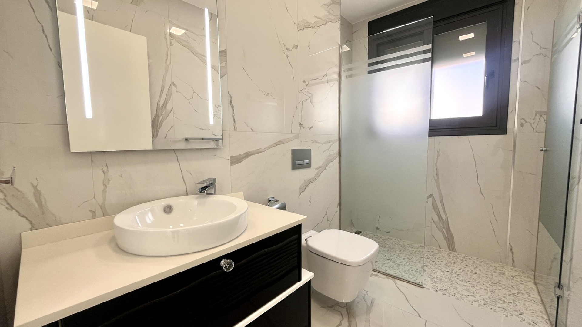 Resale - Villa - San Miguel de Salinas - Res. Bellavista