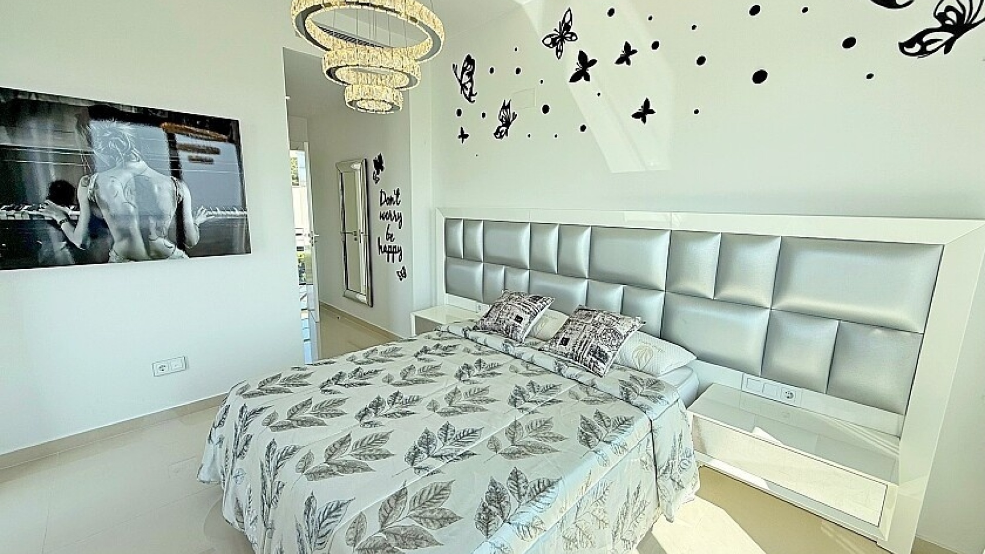 Resale - Villa - San Miguel de Salinas - San Miguel de Salinas Centro