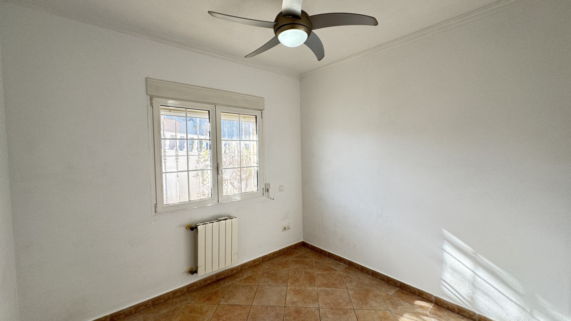 Resale - Villa - San Miguel de Salinas - torrestrella